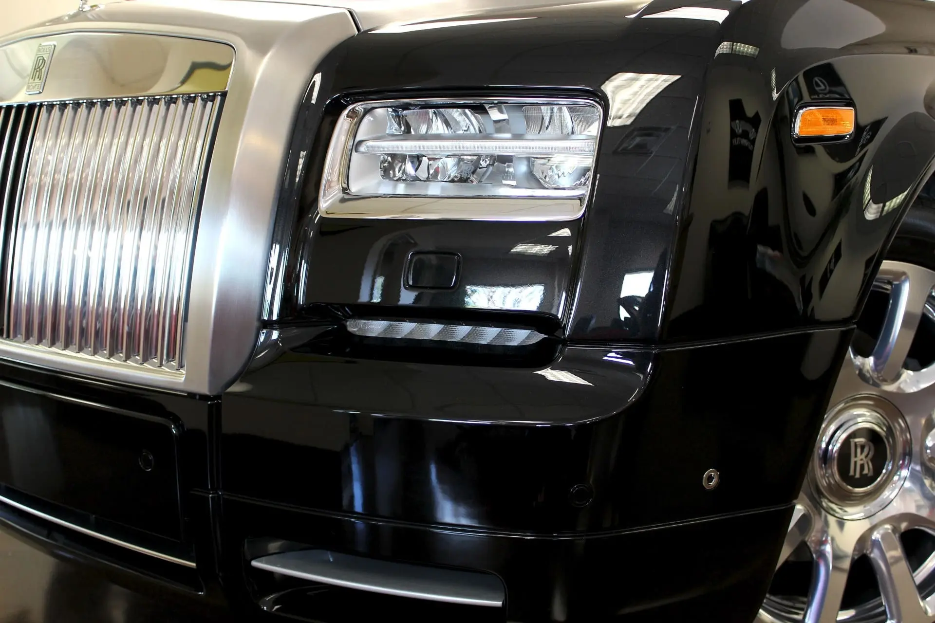 2014 Rolls-Royce Phantom Drophead Coupe photo 3
