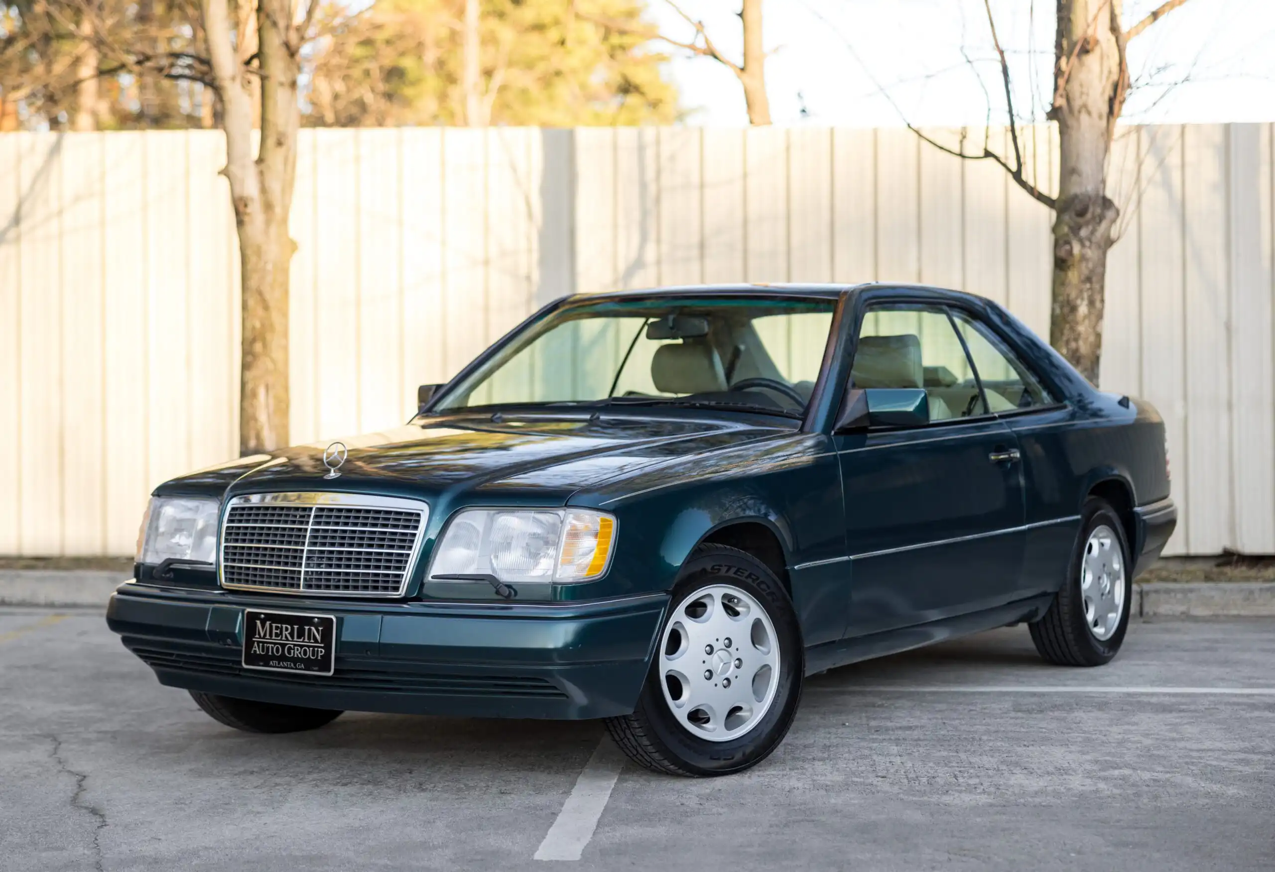 1994 Mercedes-Benz E-Class's photo
