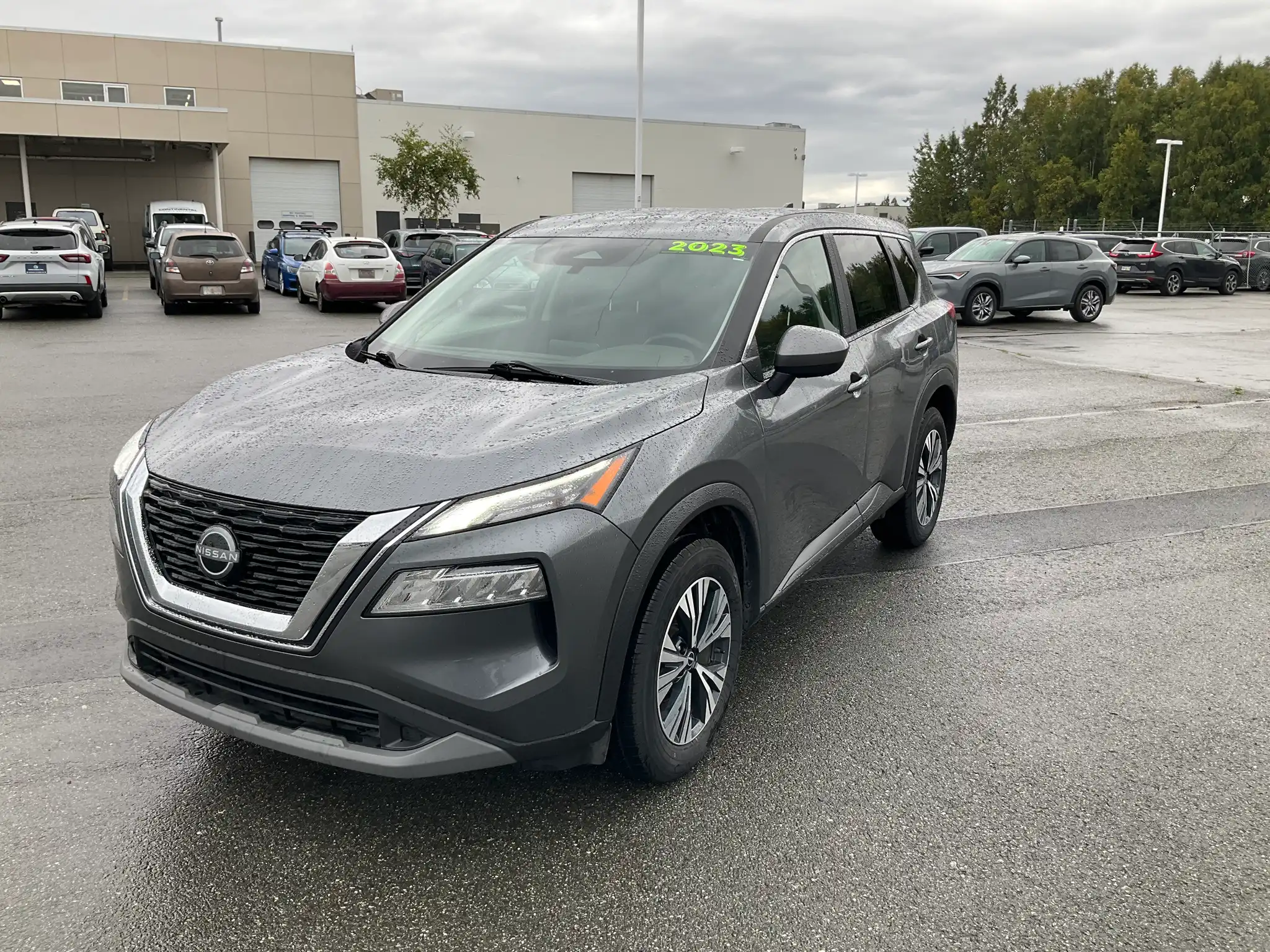 2023 Nissan Rogue SV AWD's photo