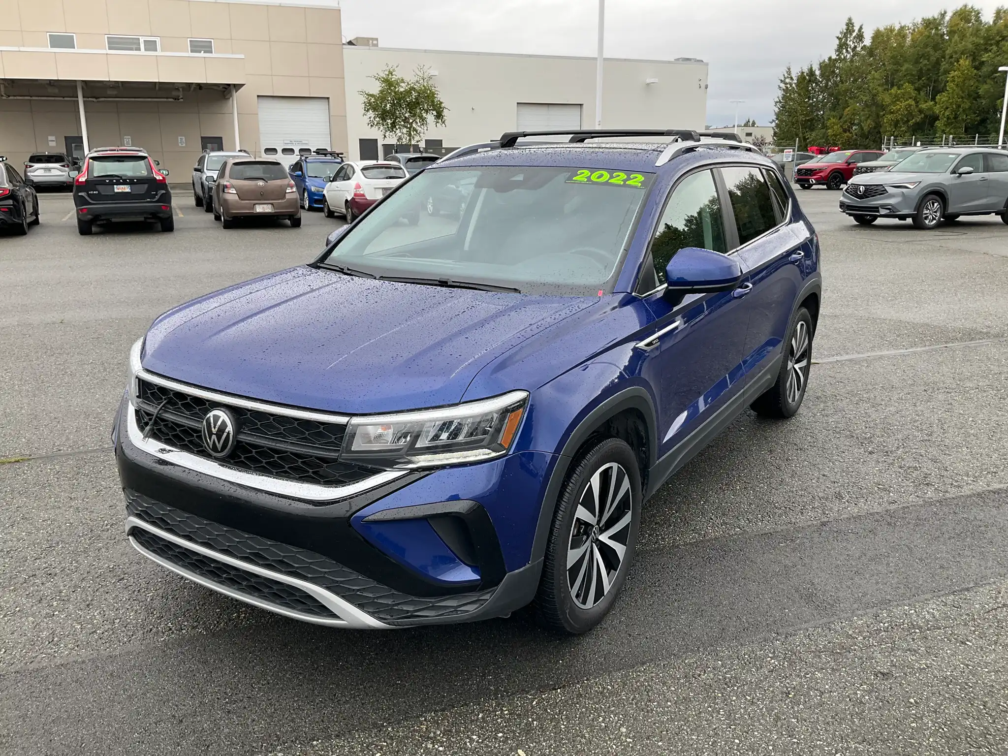 2022 Volkswagen Taos 1.5T SE 4Motion's photo