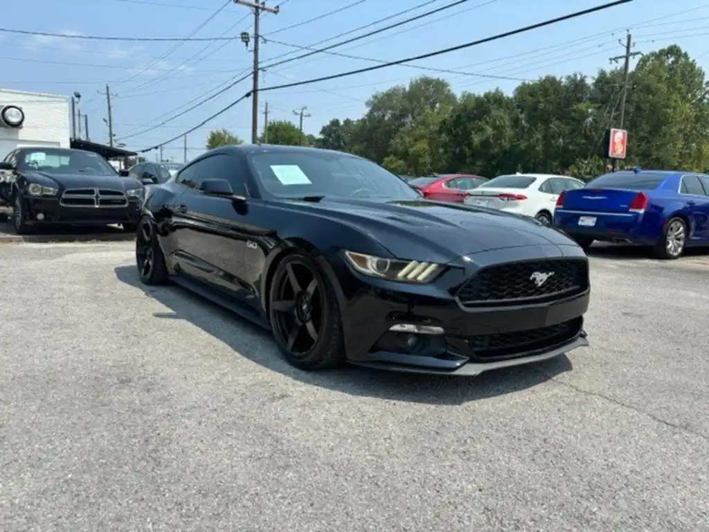 2017 Ford Mustang GT Coupe Premium's photo