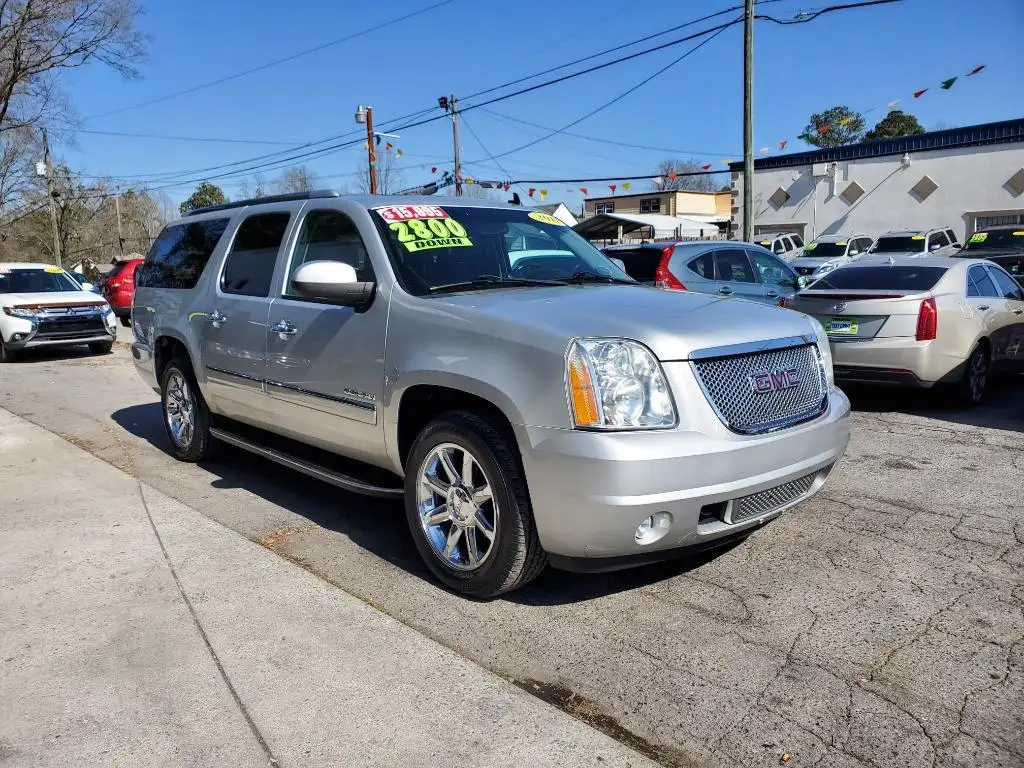 2011 GMC Yukon Denali 2WD's photo
