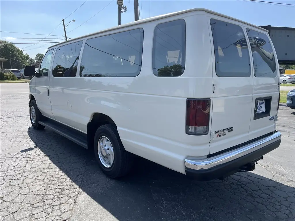 1996 Ford E-Series undefined photo 3