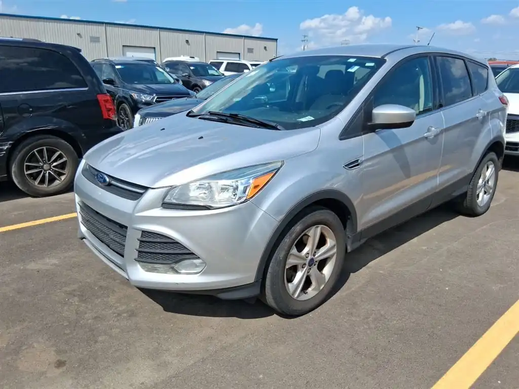 2015 Ford Escape SE's photo