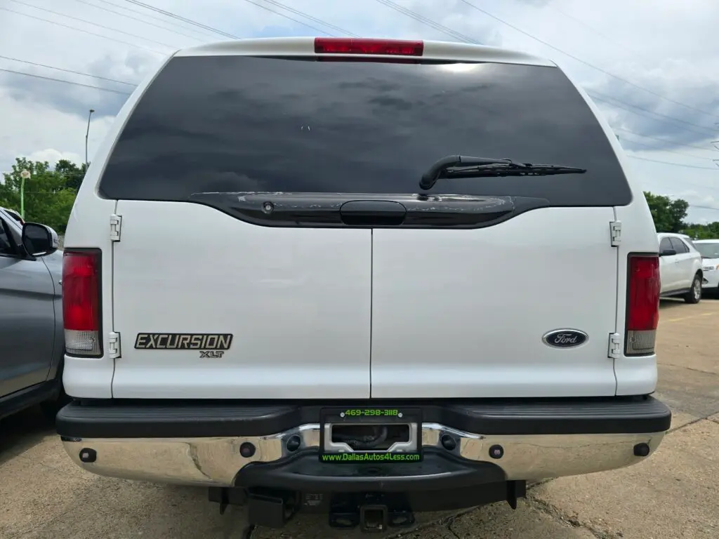 2001 Ford Excursion XLT photo 5