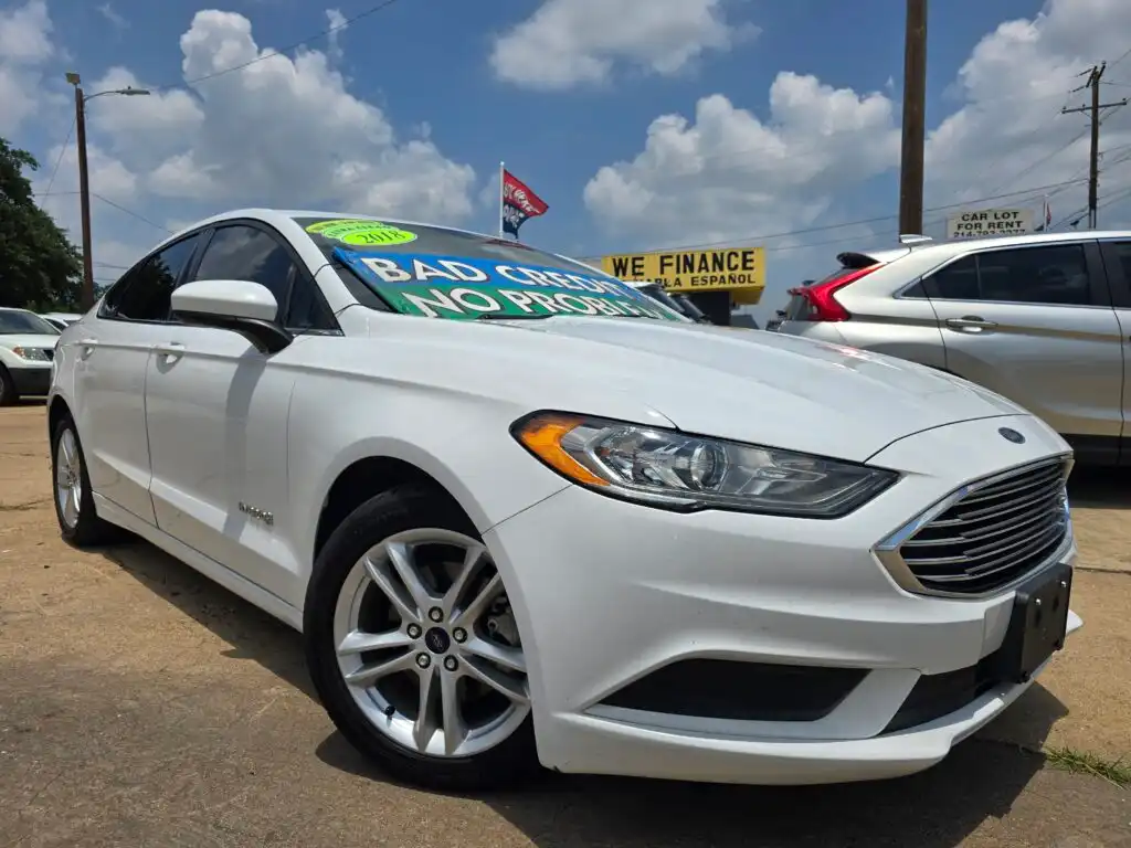 2018 Ford Fusion SE's photo