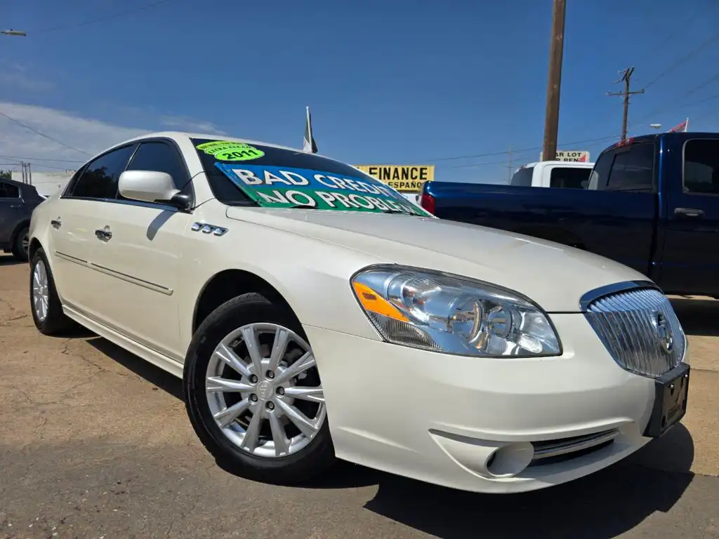 2011 Buick Lucerne CXL's photo