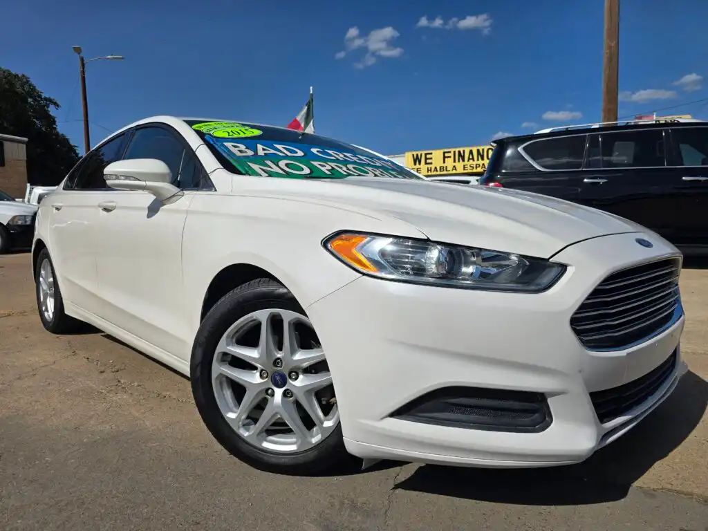 2015 Ford Fusion SE FWD's photo
