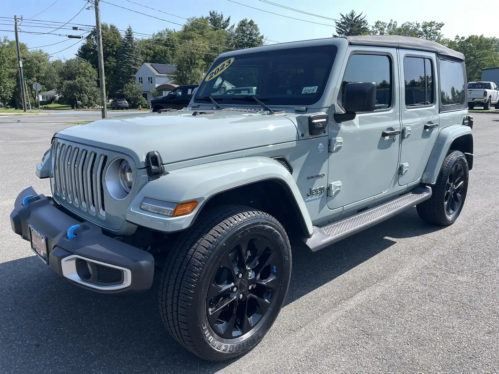 2023 Jeep Wrangler 4xe Sahara 4xe's photo