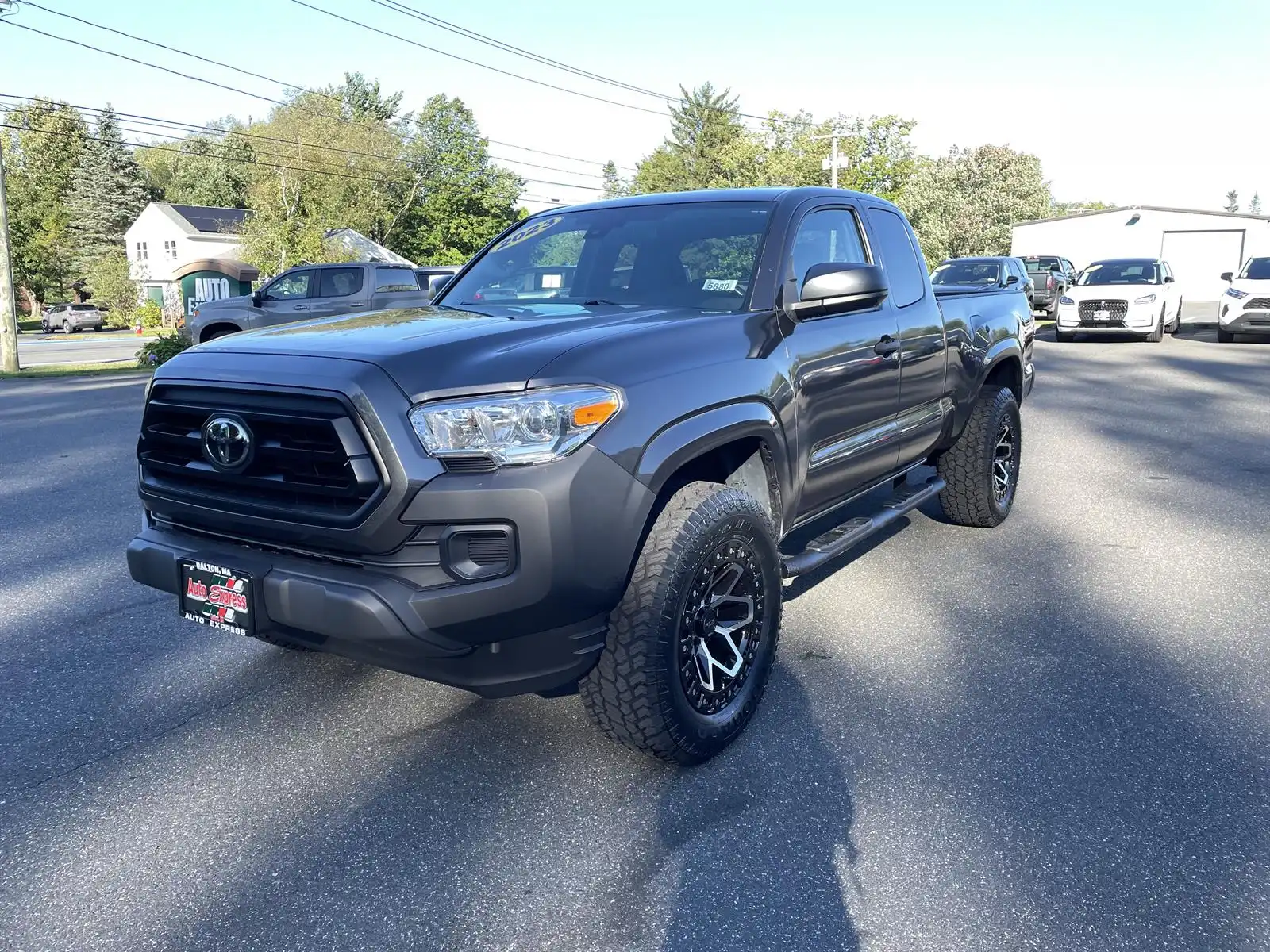 2023 Toyota Tacoma SR Access Cab 4WD 4-Cyl Auto Standard Bed's photo