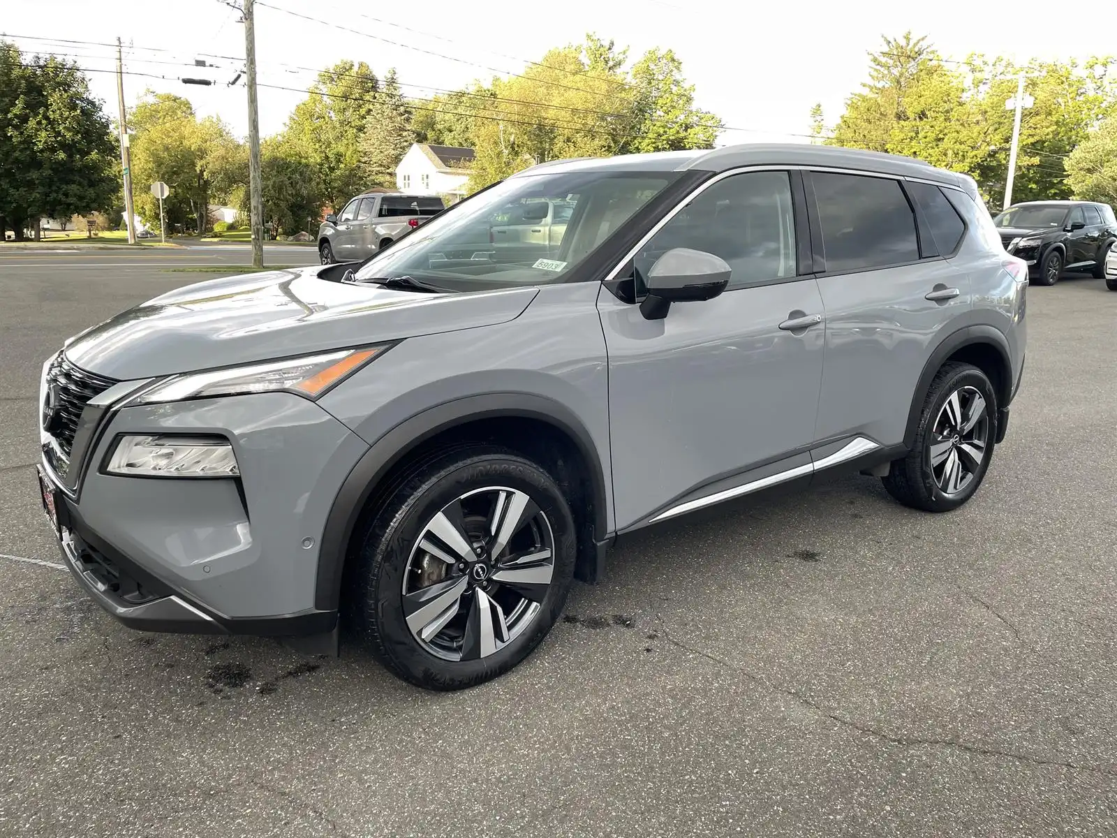2023 Nissan Rogue SL AWD's photo