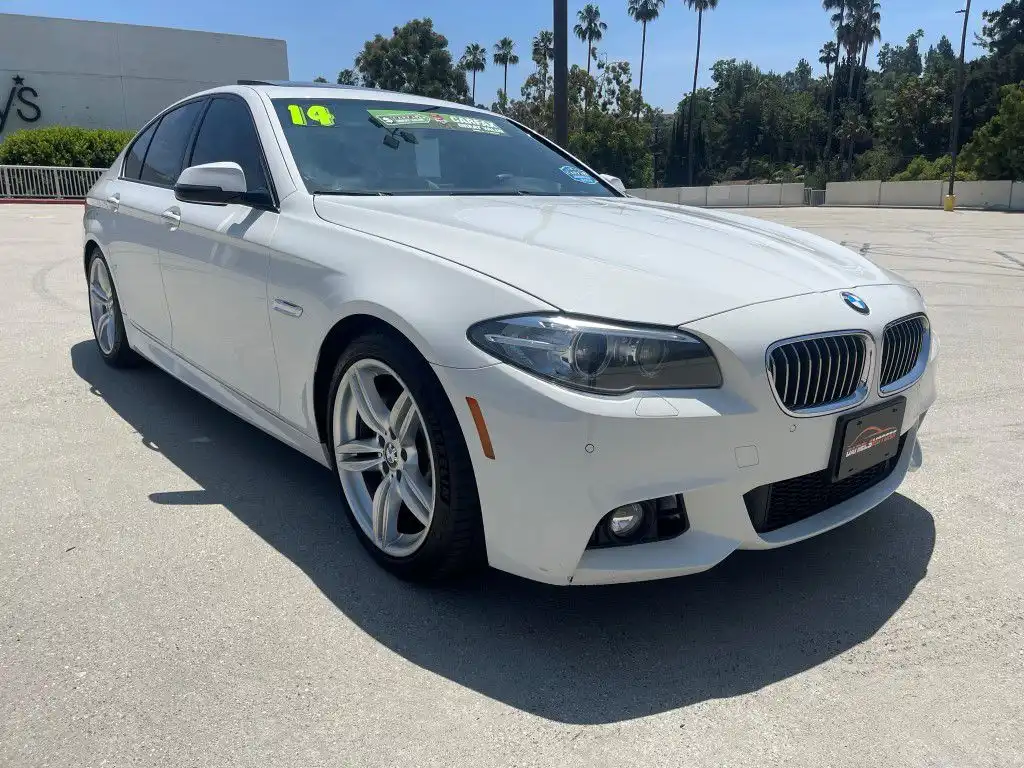 2014 BMW 5 Series 535i Sedan's photo