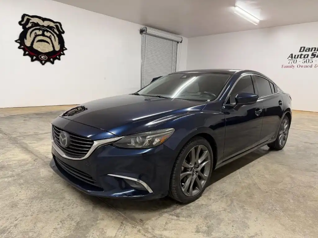 2017 Mazda EZ-6 i Grand Touring Auto's photo