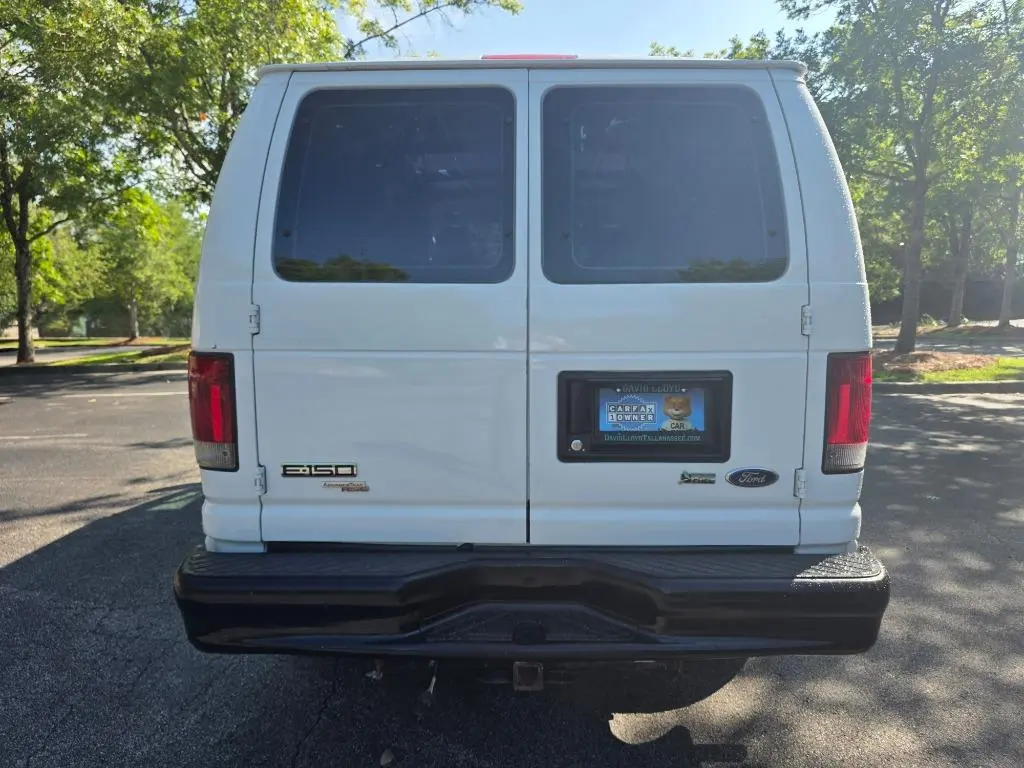 2013 Ford E-Series E-150 Van photo 4