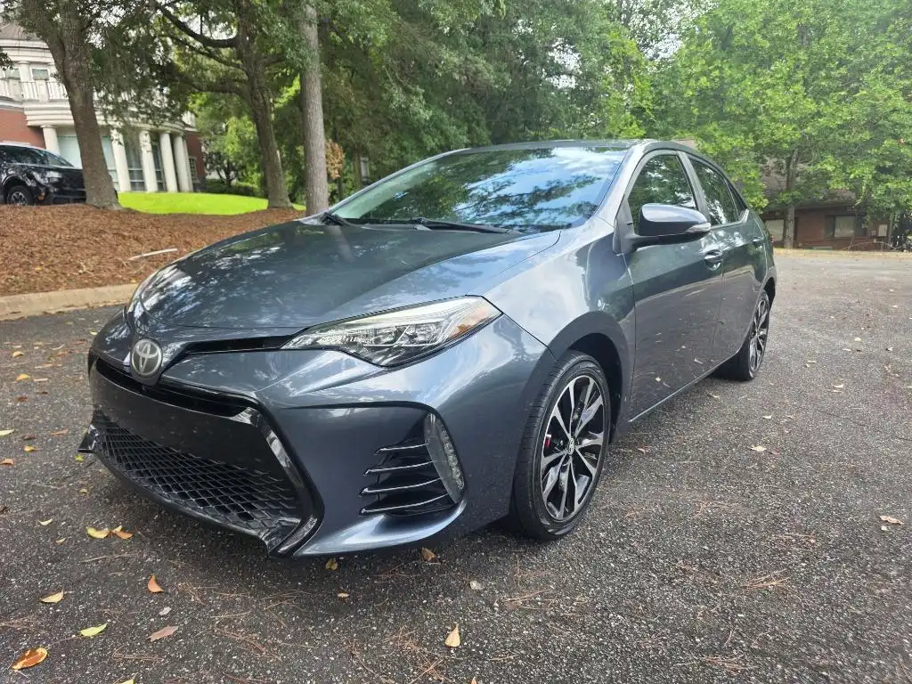 2018 Toyota Corolla SE AT's photo