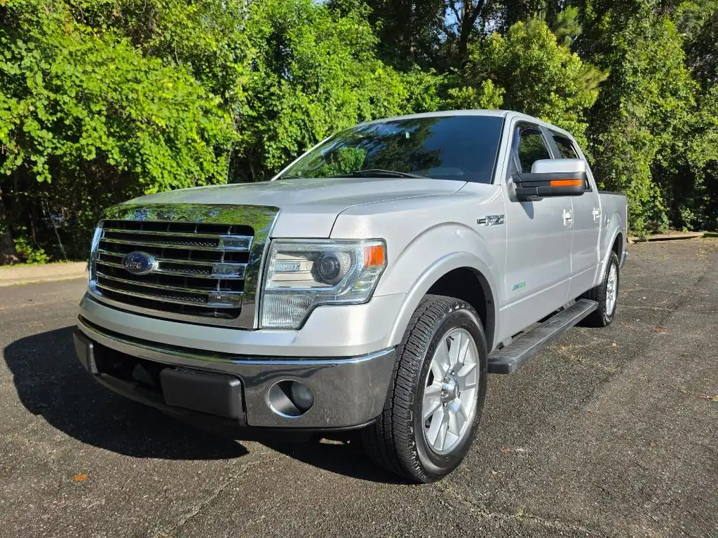 2013 Ford F-150 Lariat SuperCrew 145-in's photo
