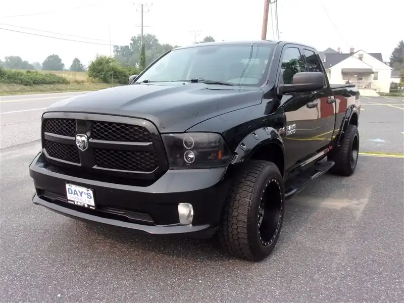 2017 RAM 1500 Express 4x4 Quad Cab 6'4's photo