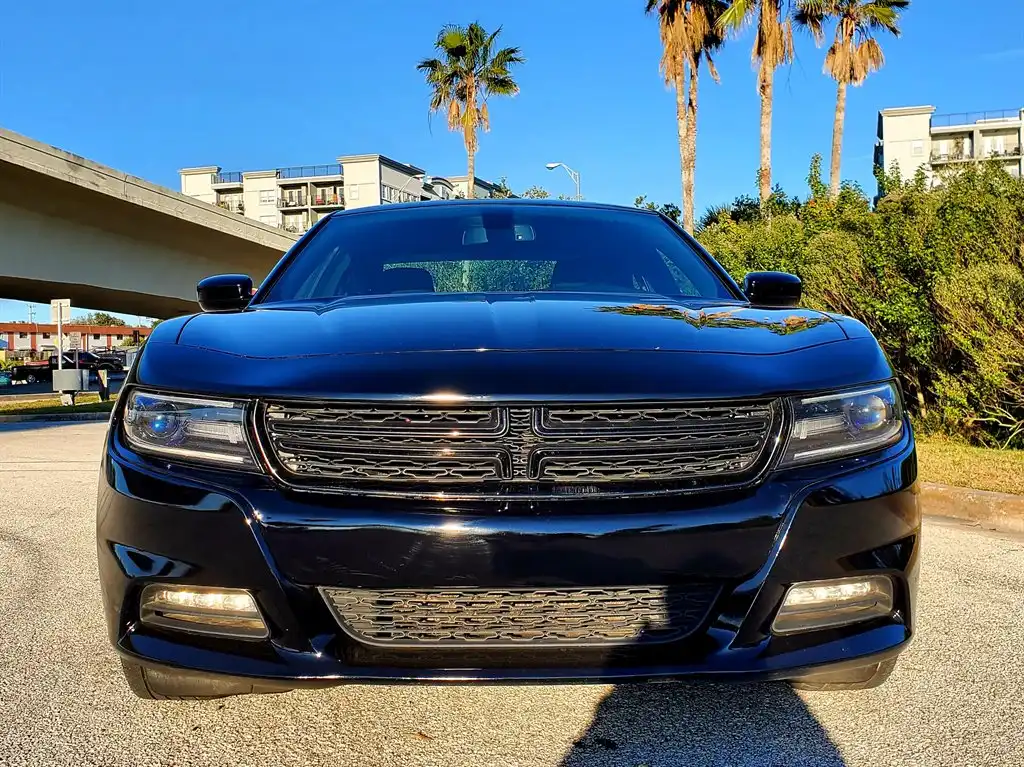 2017 Dodge Charger SXT's photo