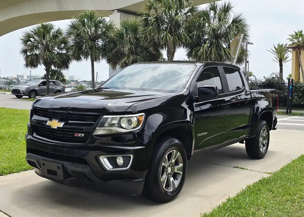 2019 Chevrolet Colorado Z71 4WD Crew Cab Short Box's photo