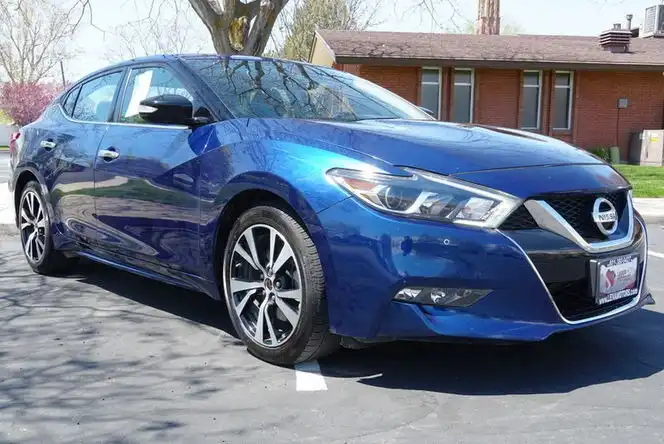 2018 Nissan Maxima SV's photo