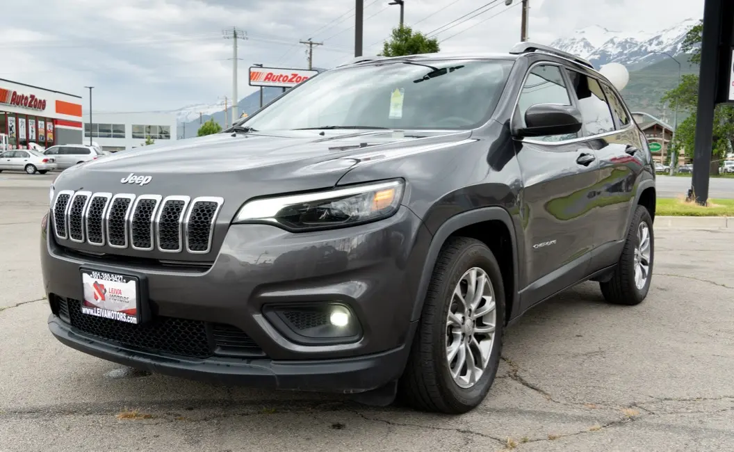 2019 Jeep Cherokee Latitude Plus photo 4