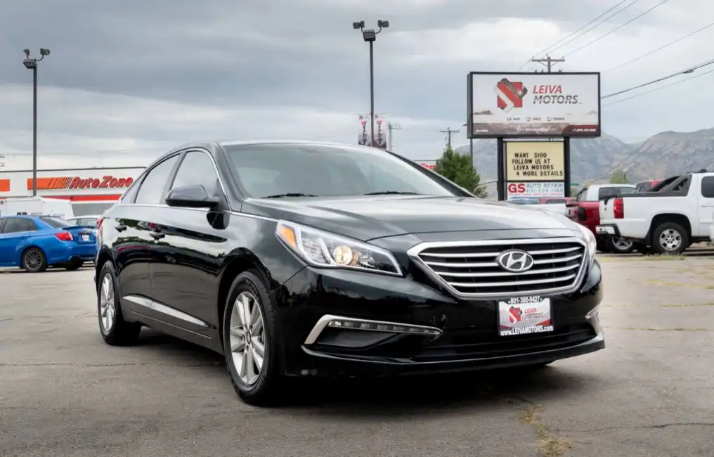 2015 Hyundai Sonata SE's photo