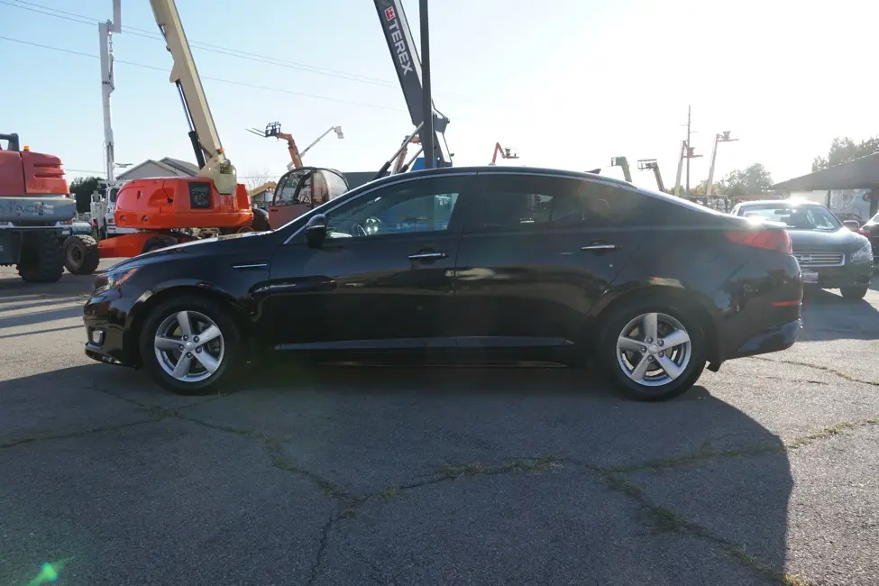 2015 Kia Optima LX Auto photo 4