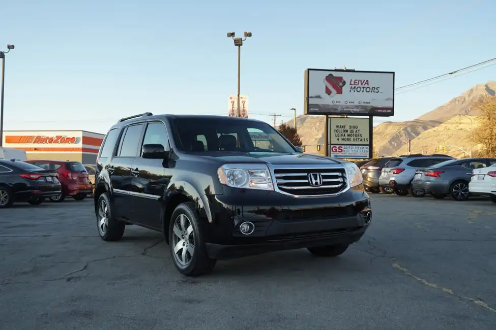 2013 Honda Pilot Touring 4WD w/ NAVI and RES's photo