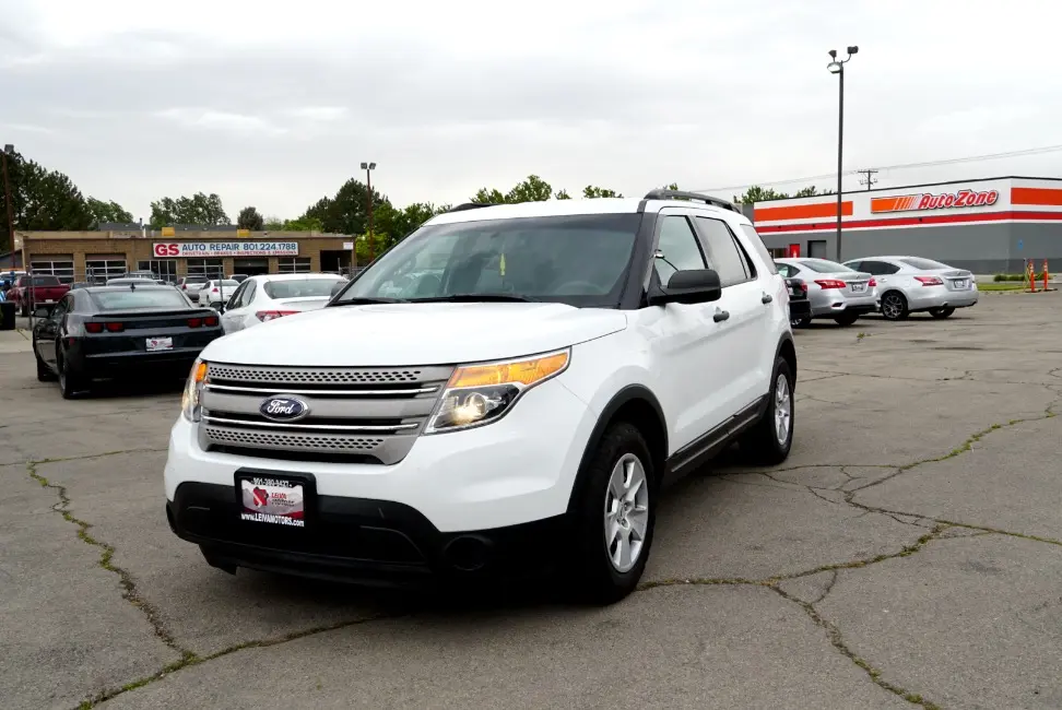 2014 Ford Explorer Base photo 3