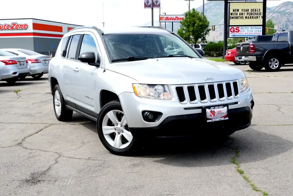 2011 Jeep Compass Base's photo