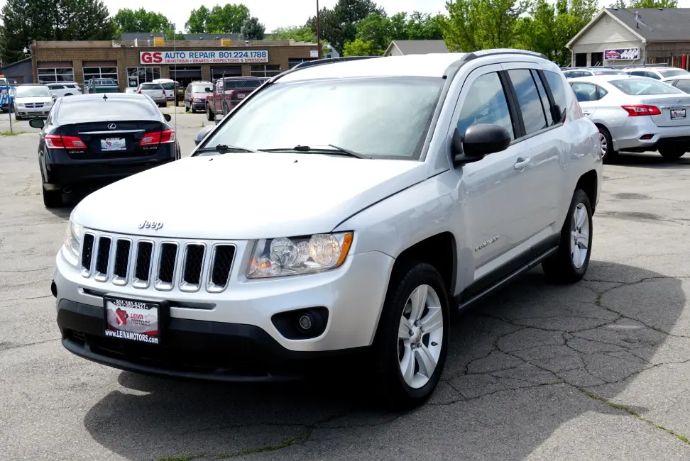 2011 Jeep Compass Base photo 4