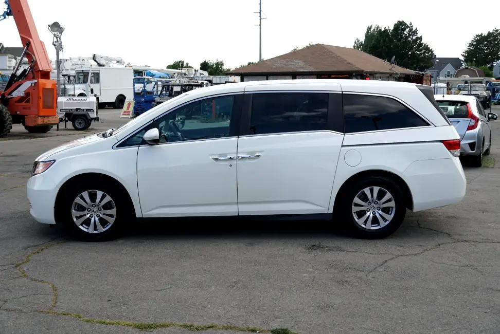 2016 Honda Odyssey EX-L RES System photo 5