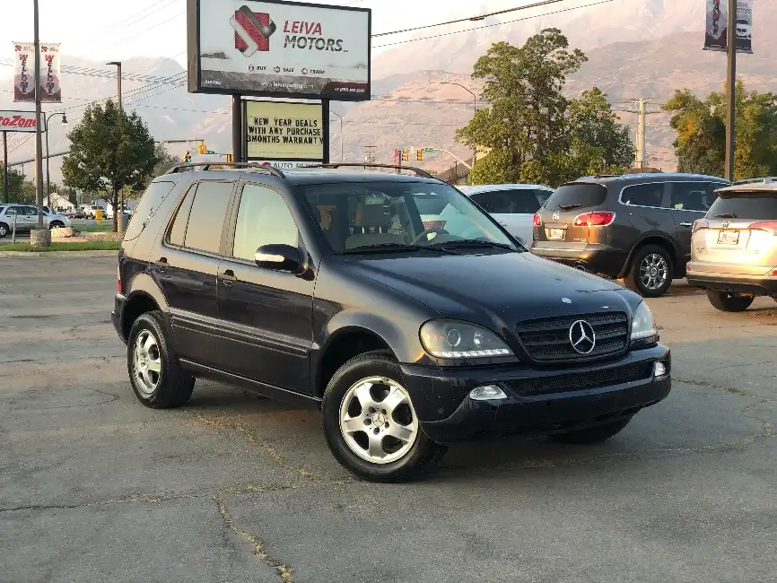 2002 Mercedes-Benz M-Class ML320's photo