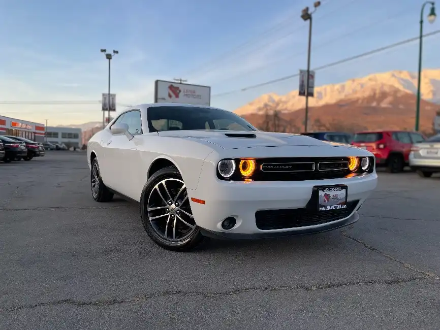 2019 Dodge Challenger SXT Auto AWD's photo