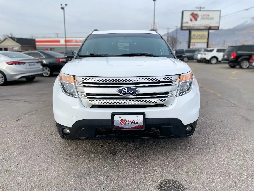 2014 Ford Explorer XLT 4x4 photo 3