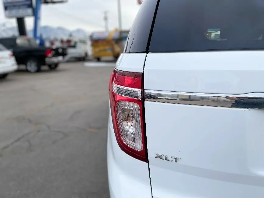 2014 Ford Explorer XLT 4x4 photo 5