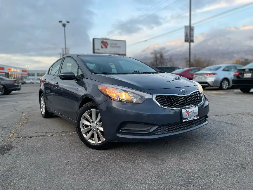 2016 Kia Forte LX AT's photo