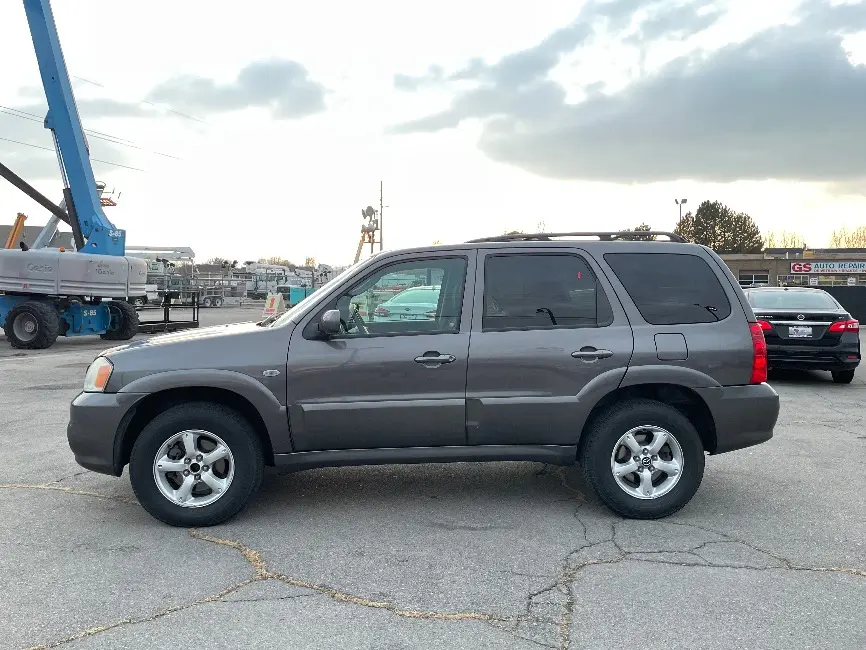 2005 Mazda Tribute s photo 5