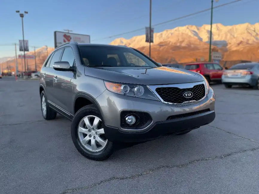 2011 Kia Sorento LX AT's photo