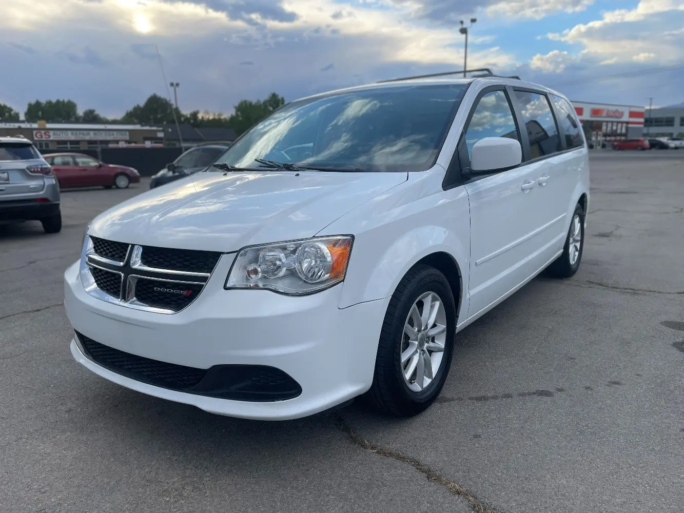 2016 Dodge Grand Caravan SXT photo 4