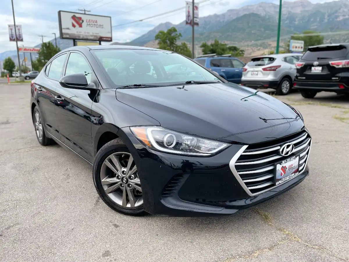 2017 Hyundai Elantra 2.0 SE PZEV A T's photo