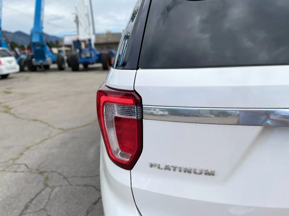 2018 Ford Explorer Platinum 4WD photo 5