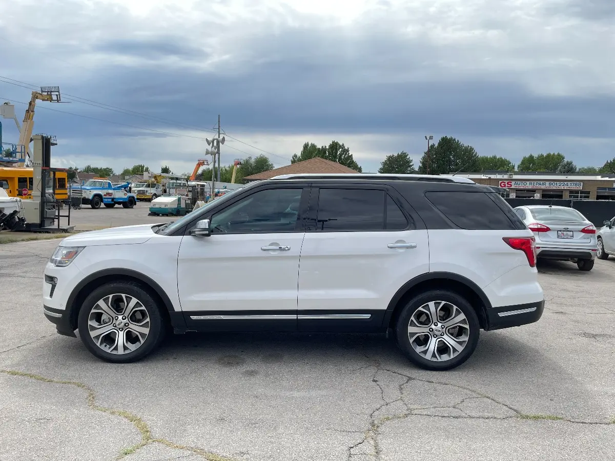 2018 Ford Explorer Platinum 4WD photo 4