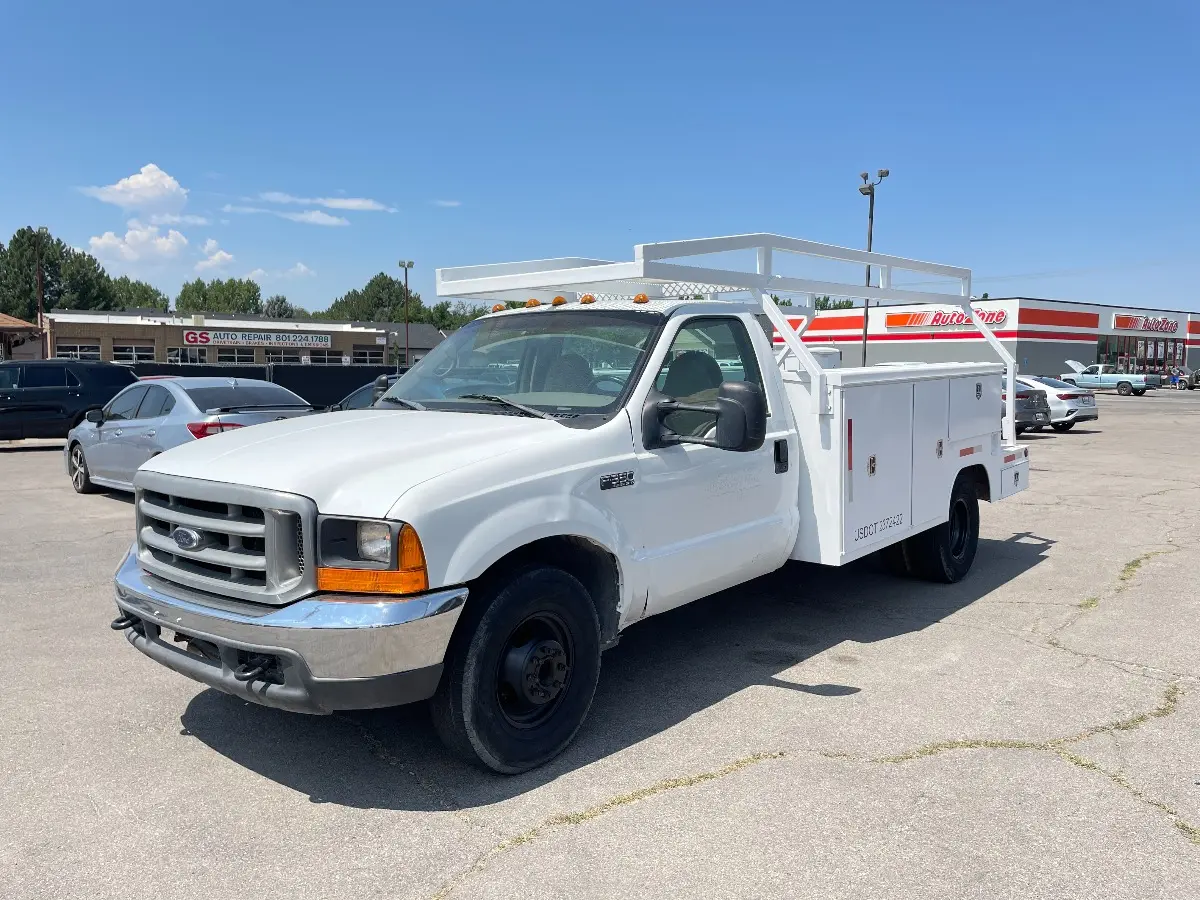 2000 Ford F-350 Regular Cab SD photo 3