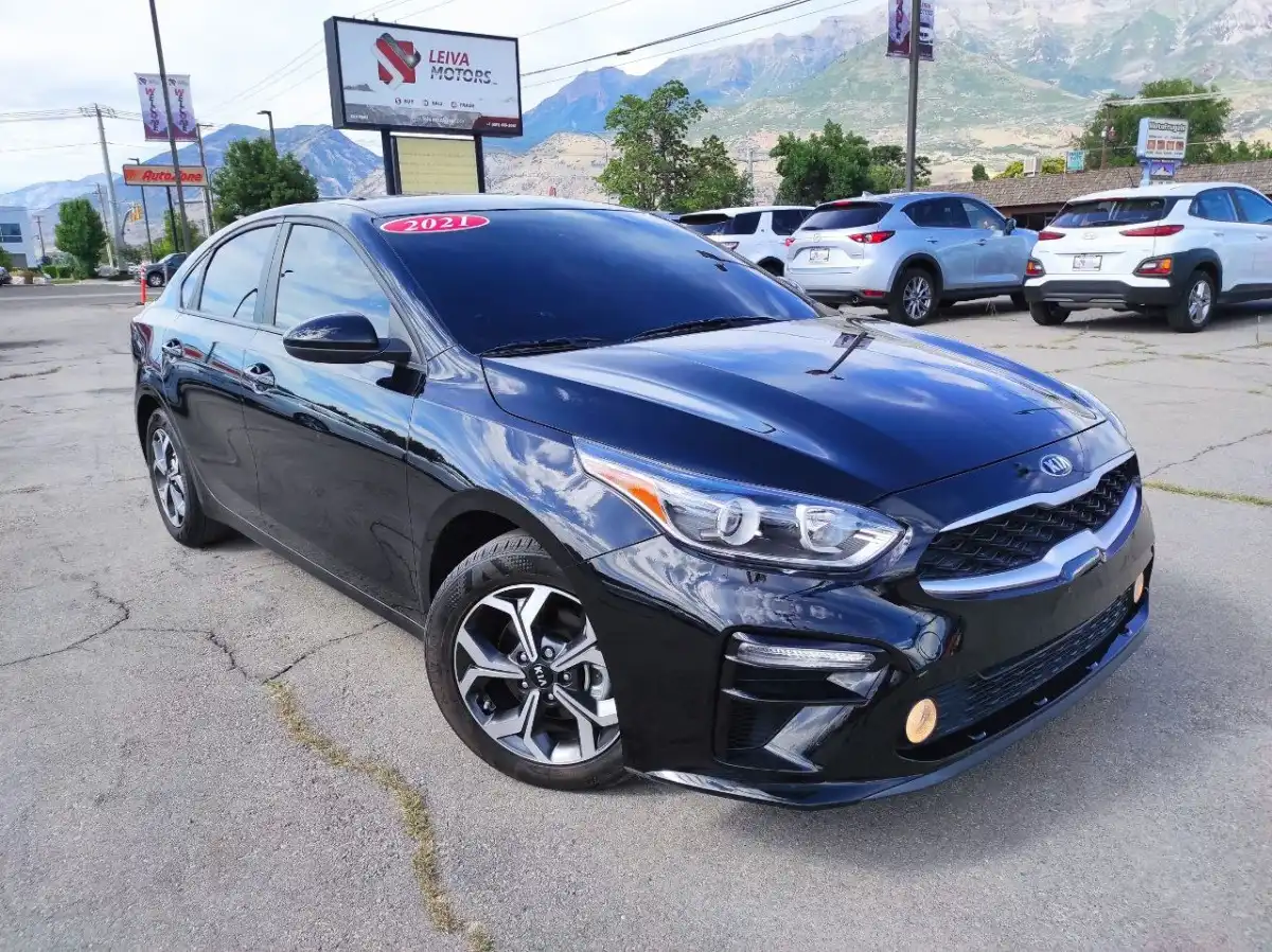 2021 Kia Forte LXS AT's photo