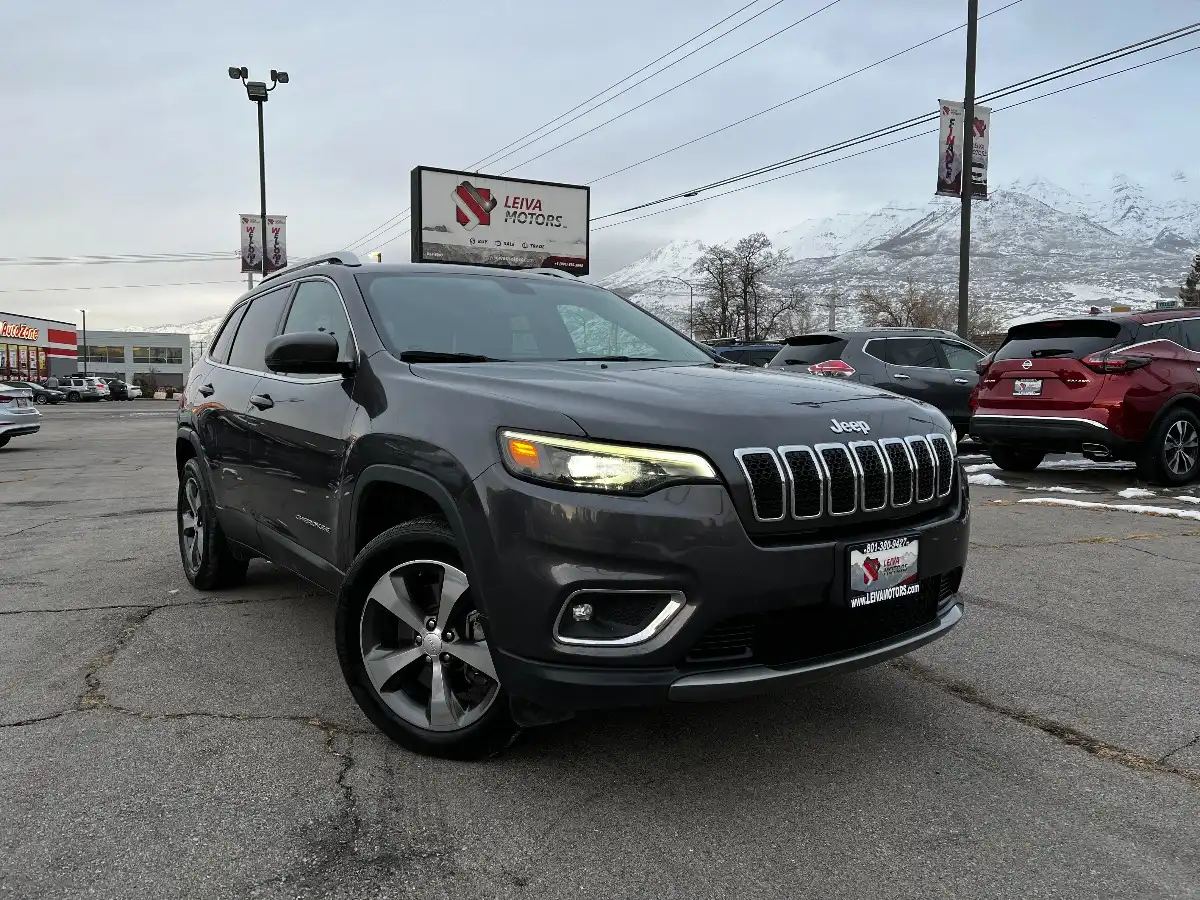 2019 Jeep Cherokee Limited 4X4's photo