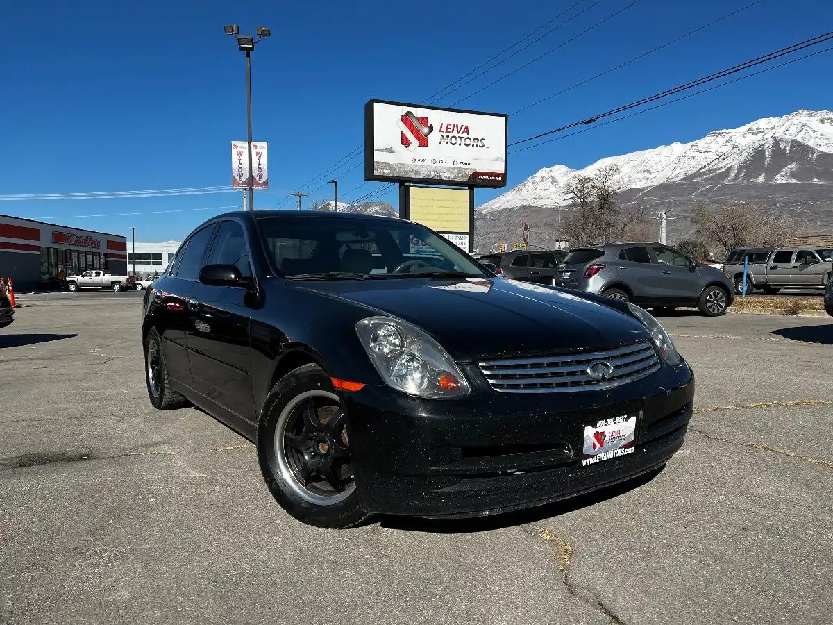 2003 INFINITI G35 Sedan Leather Model w/Sport-Tuned Pkg's photo