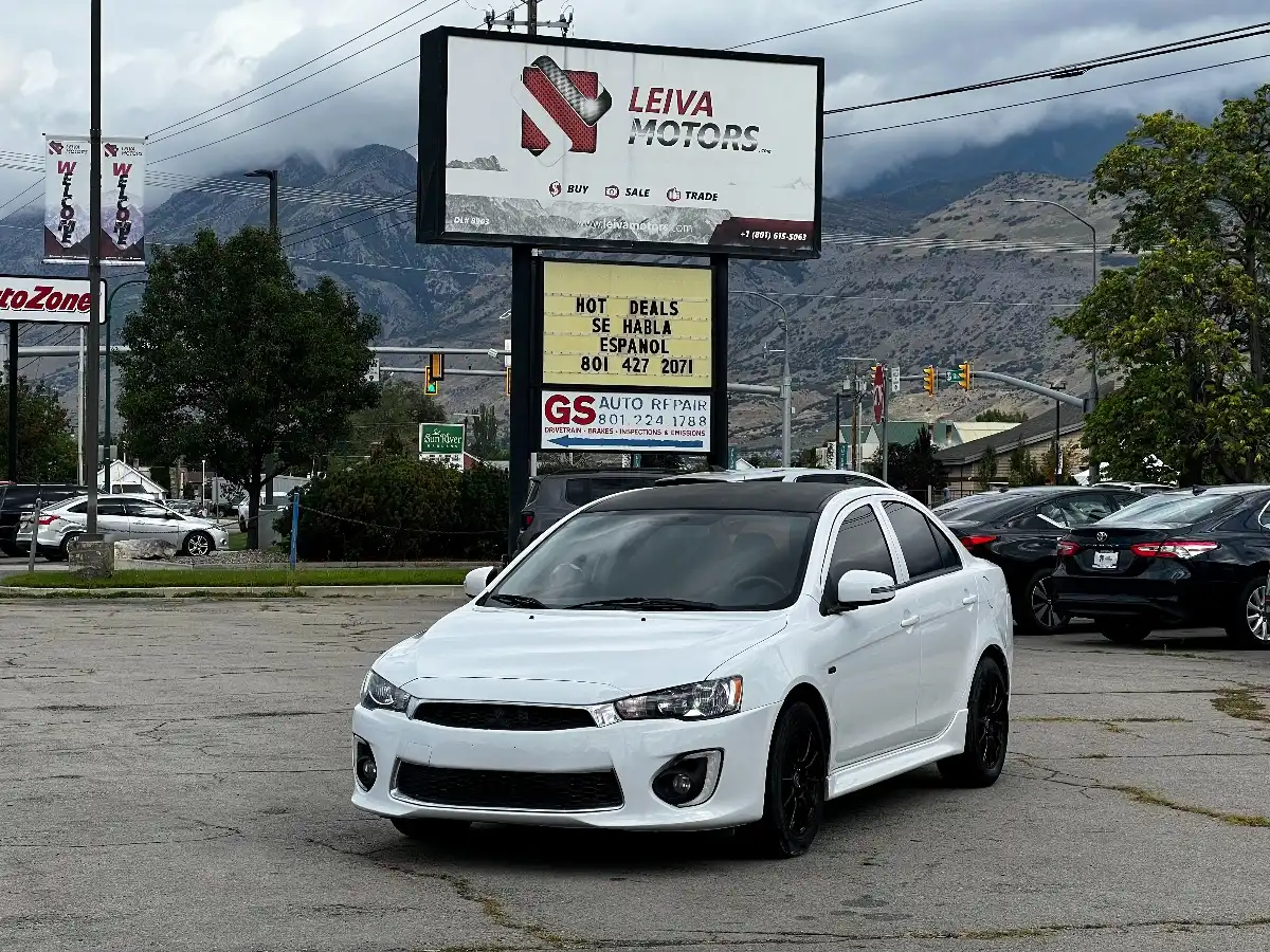 2017 Mitsubishi Lancer ES CVT's photo