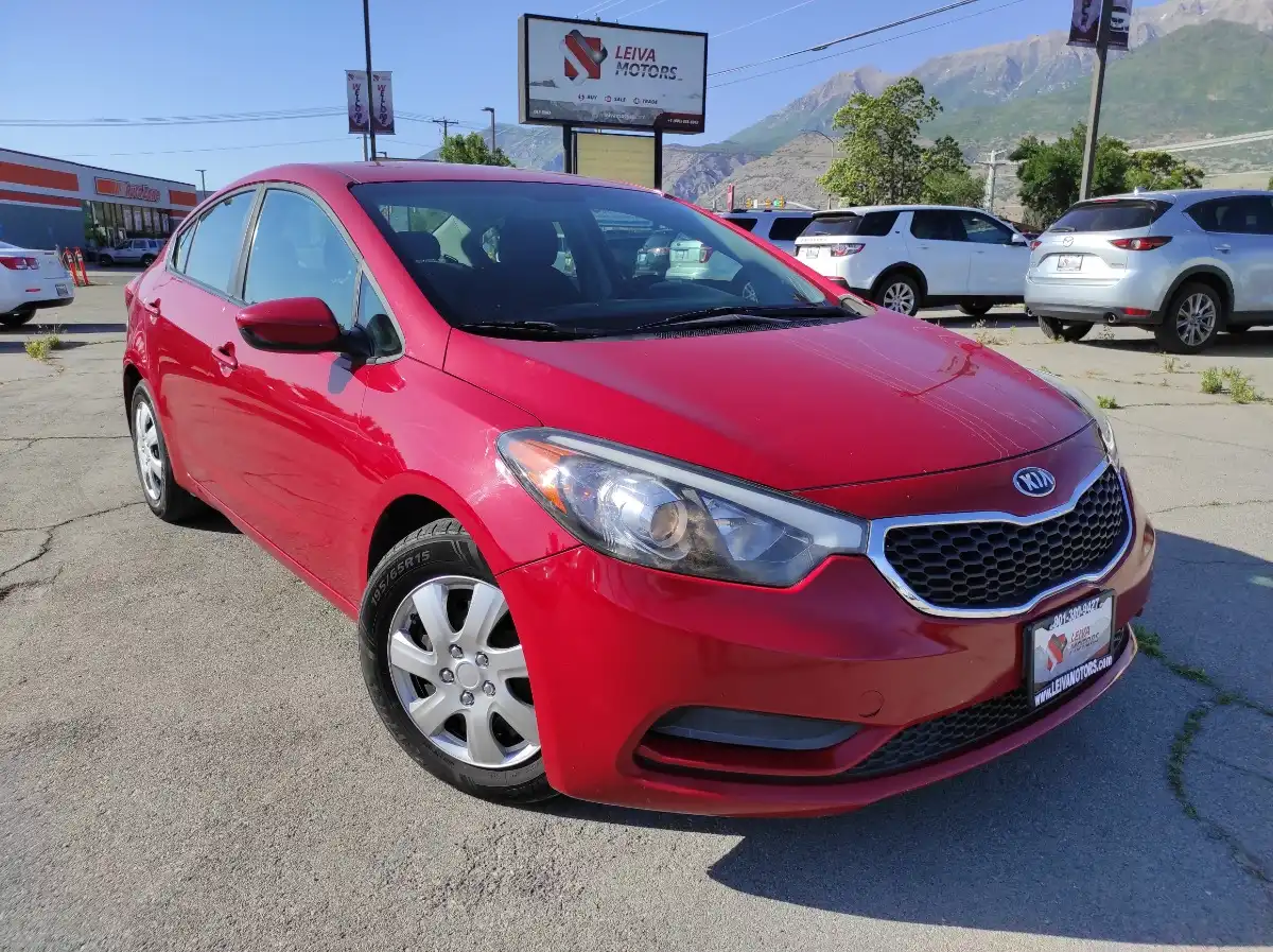 2016 Kia Forte LX AT's photo