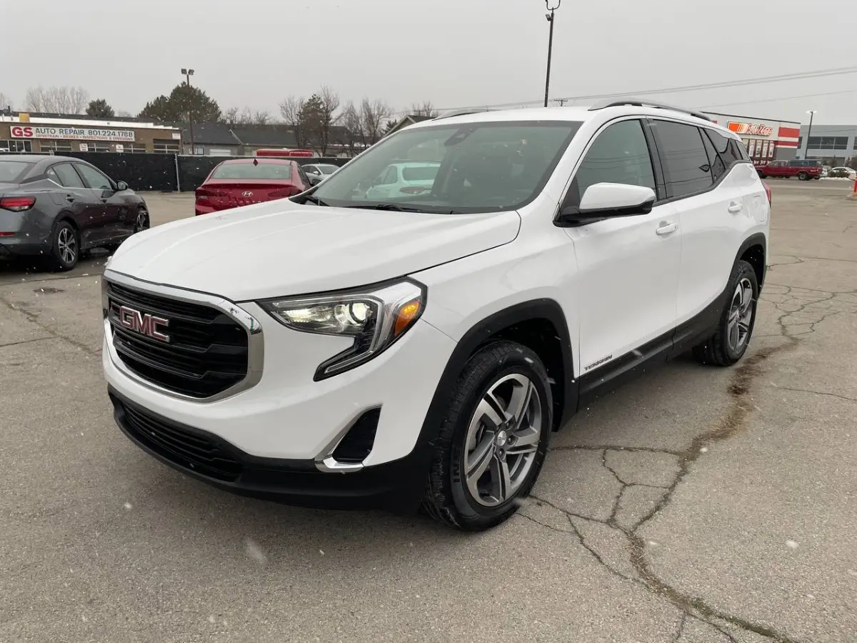 2021 GMC Terrain SLT AWD photo 3